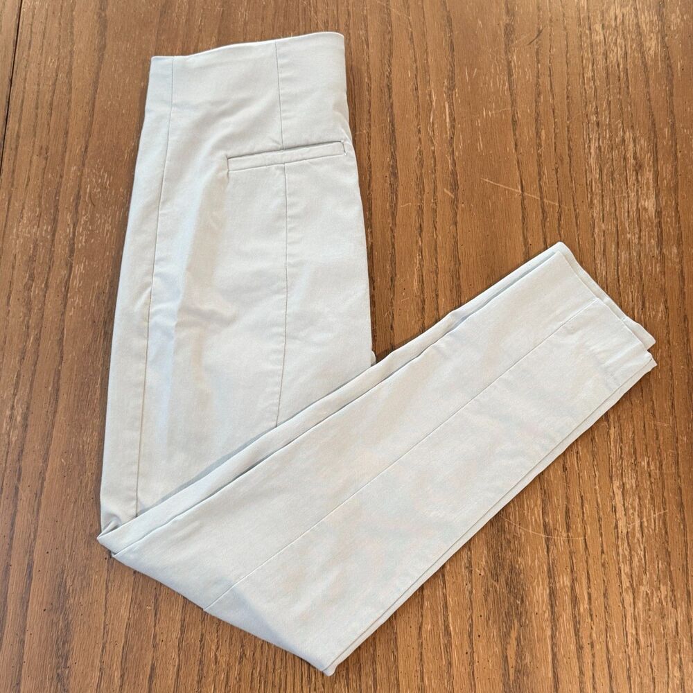 Le Suit Womens Small Beige Pull On Ankle Pants Stretch Slim Career Trousers